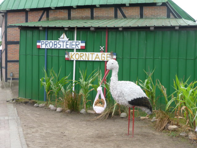 strohfiguren_2012_goedersdorf1